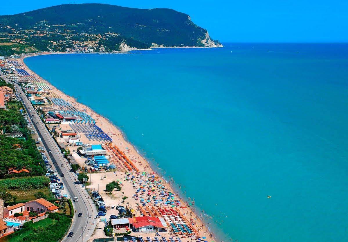 Adamo Ed Eva Resort Numana Esterno foto